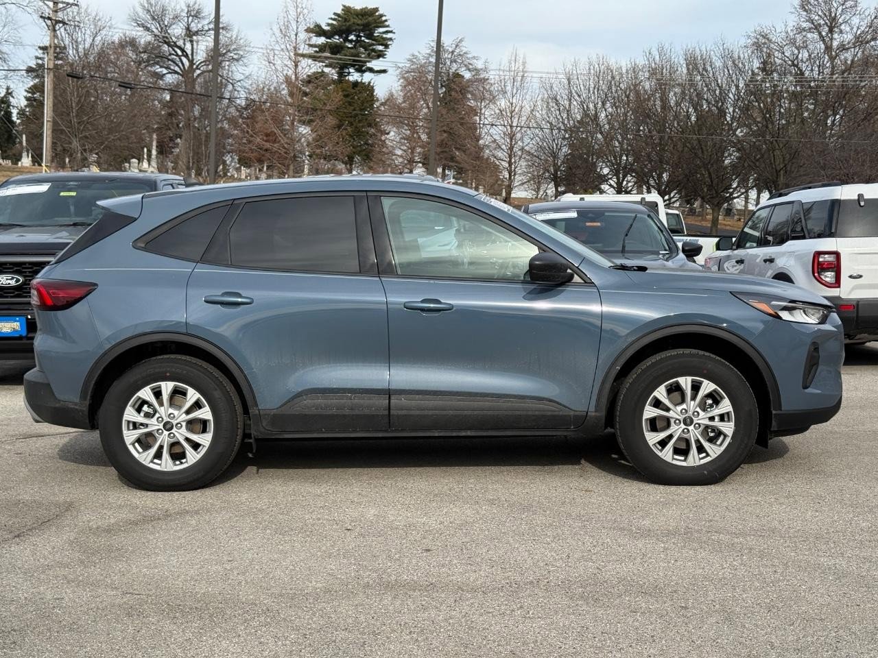 New 2026 Ford Escape Active w/ Cold Weather Package AWD/4WD image 2