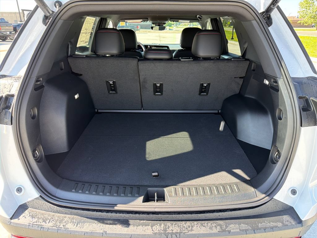 New 2026 Chevrolet Equinox RS w/ Convenience Package III AWD/4WD image 23