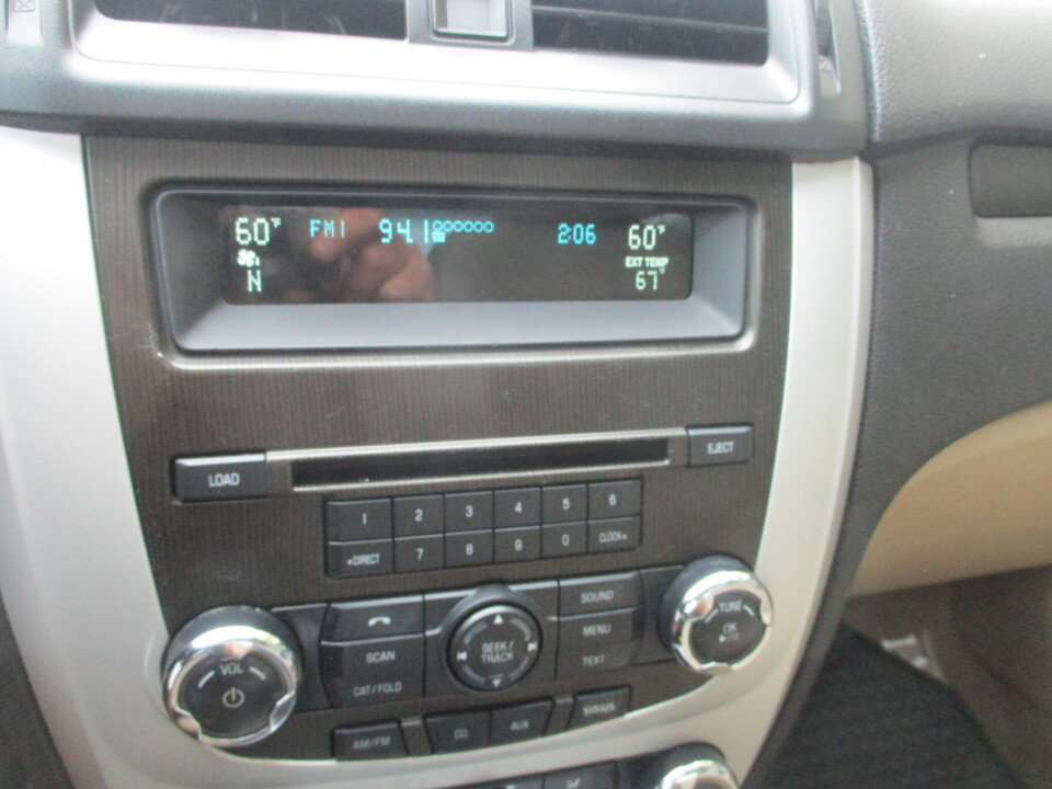 Used 2010 Mercury Milan Premier AWD/4WD image 34
