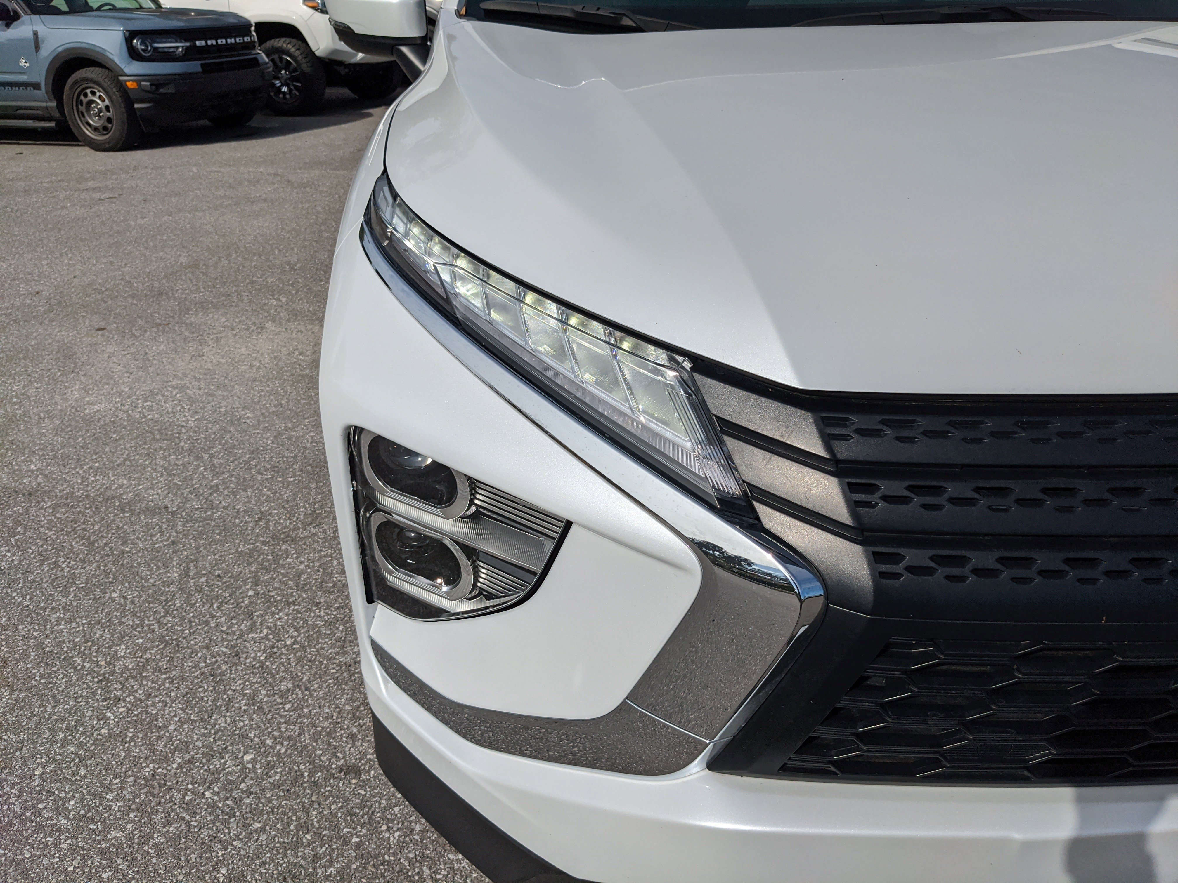 Used 2025 Mitsubishi Eclipse Cross ES image 11