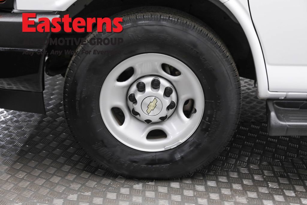 Used 2023 Chevrolet Express 3500 LS image 30
