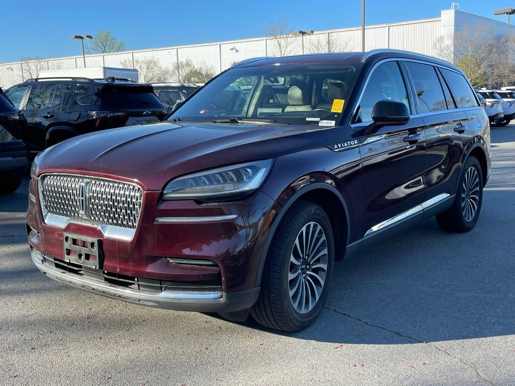 Used 2022 Lincoln Aviator Reserve w/ Elements Package Plus image 3