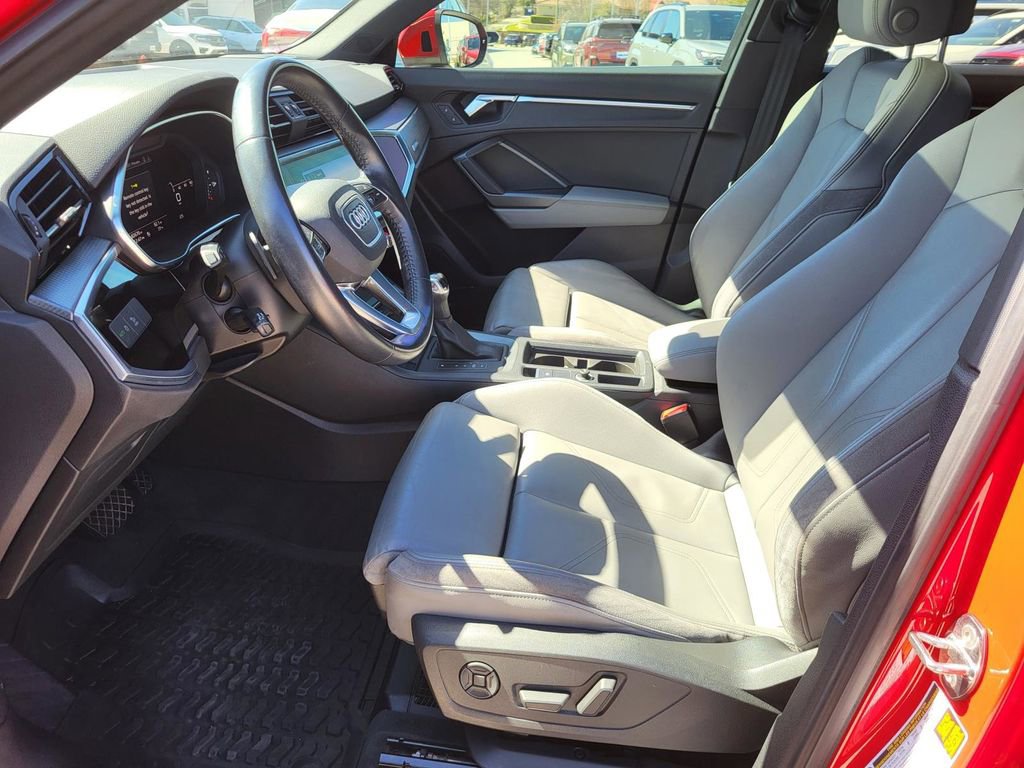Used 2020 Audi Q3 2.0T Premium Plus w/ Premium Plus Package image 23