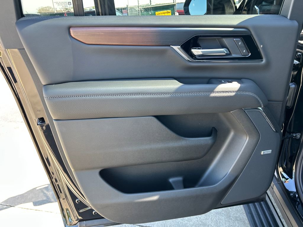 New 2026 GMC Yukon XL Denali w/ Denali Reserve Package AWD/4WD image 40