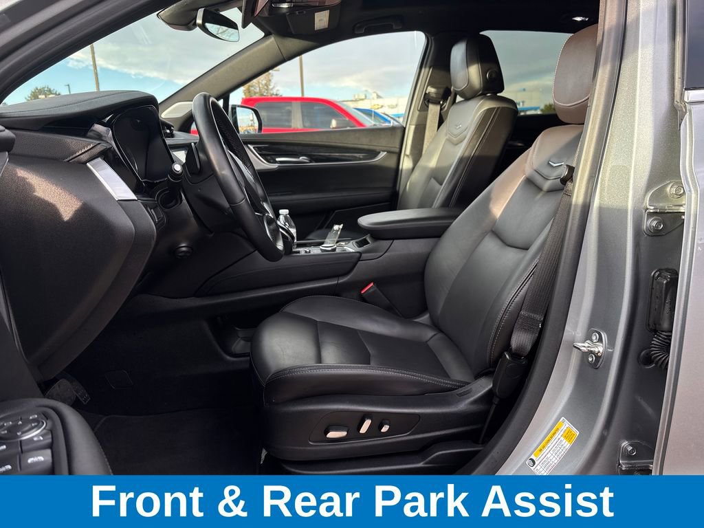 Used 2025 Cadillac XT5 Premium Luxury image 10
