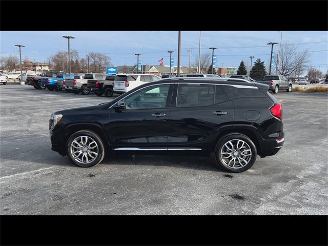 Certified 2022 GMC Terrain Denali w/ Denali Premium Package image 5
