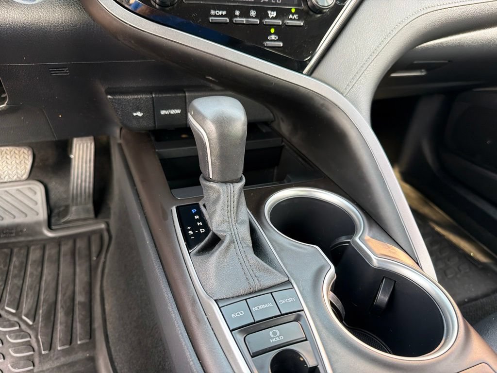 Used 2024 Toyota Camry XLE AWD/4WD image 14