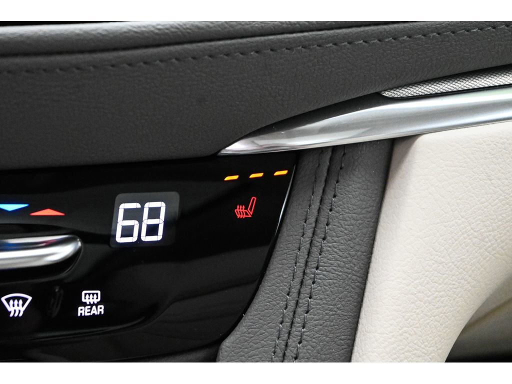 Used 2020 Cadillac XT5 Premium Luxury AWD/4WD image 47
