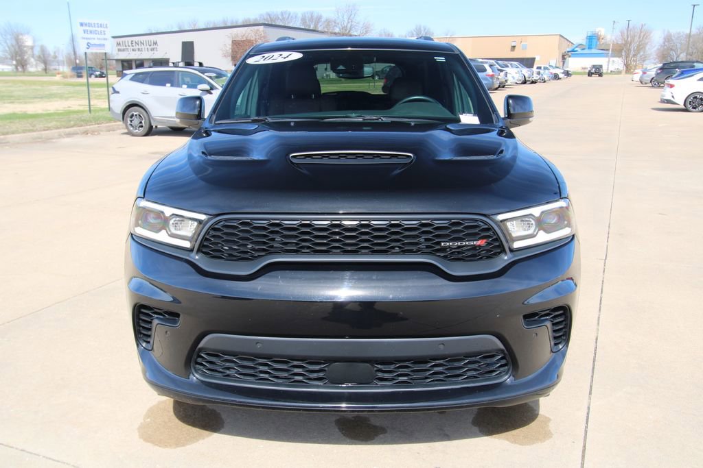 Used 2024 Dodge Durango GT image 2