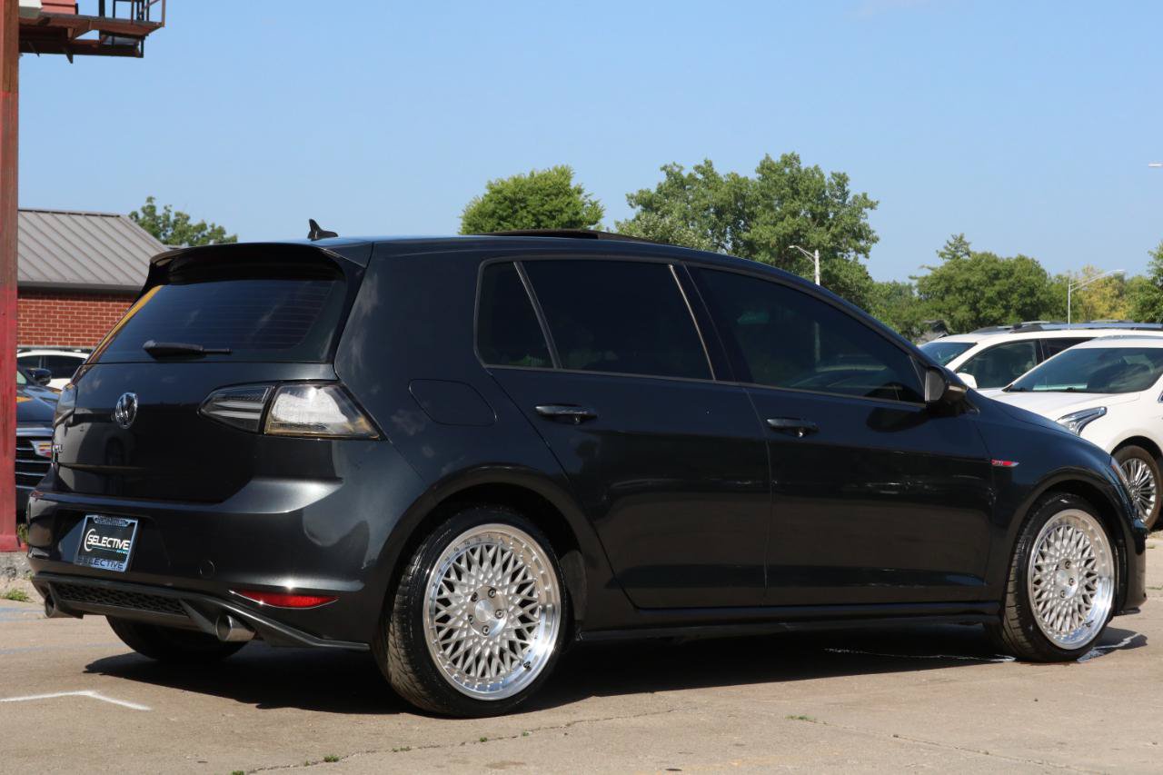 Used 2015 Volkswagen GTI SE w/ Lighting Package (SEL) FWD image 9