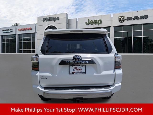 Used 2023 Toyota 4Runner TRD Off-Road Premium w/ Moonroof Package AWD/4WD image 4