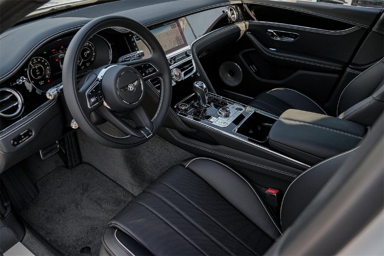 New 2026 Bentley Flying Spur Plug-In Hybrid image 16