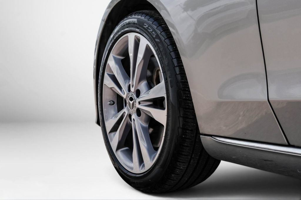 Used 2019 Mercedes-Benz C 300 Sedan image 57