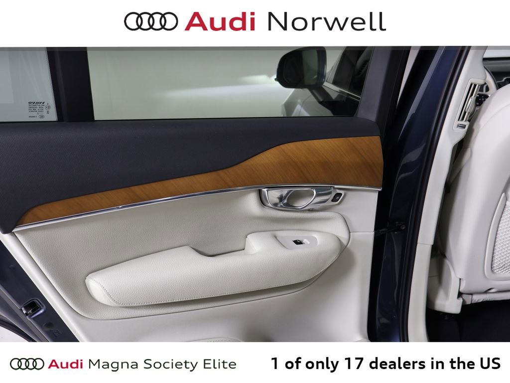 Used 2021 Volvo XC90 T6 Momentum image 23