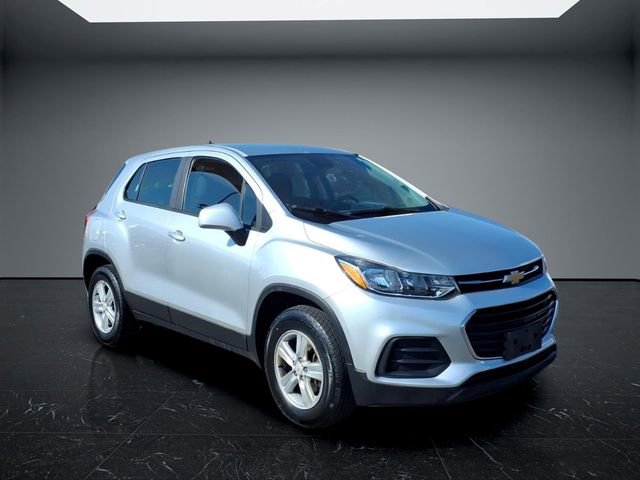 Used 2017 Chevrolet Trax LS AWD/4WD image 1
