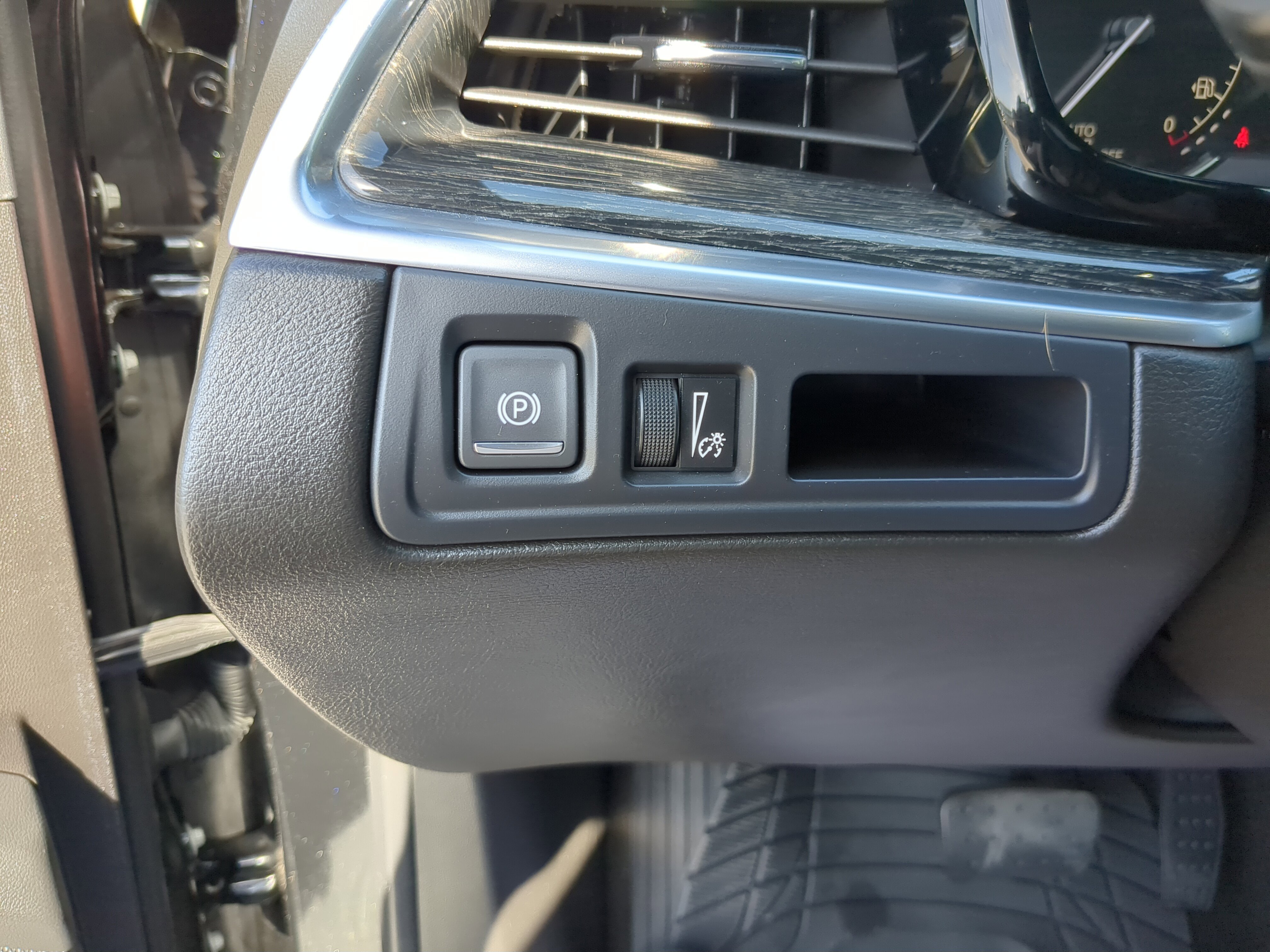 Certified 2023 Cadillac XT5 Premium Luxury image 31