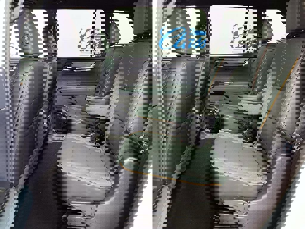 New 2026 GMC Acadia AT4 w/ Luxury Package image 14