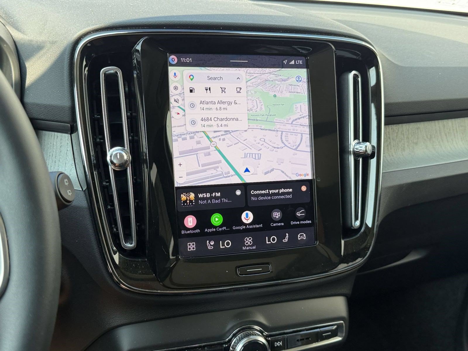 Certified 2026 Volvo XC40 B5 Plus w/ Climate Package AWD/4WD image 19
