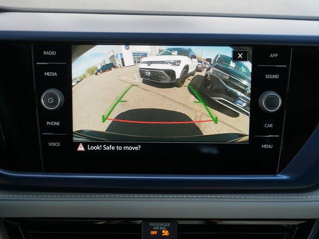 Used 2024 Volkswagen Taos SE AWD/4WD image 32