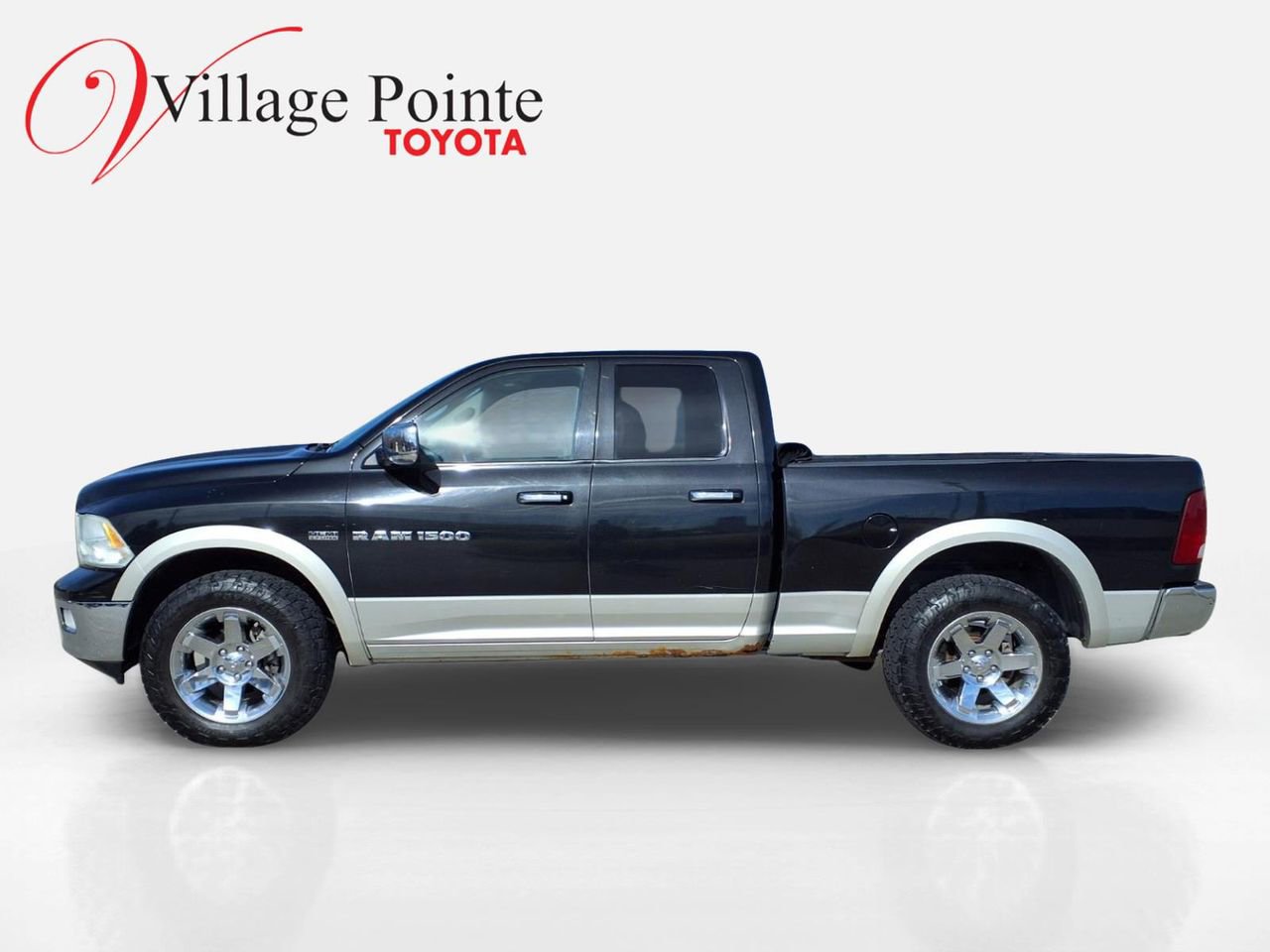 Used 2011 RAM 1500 Laramie image 2