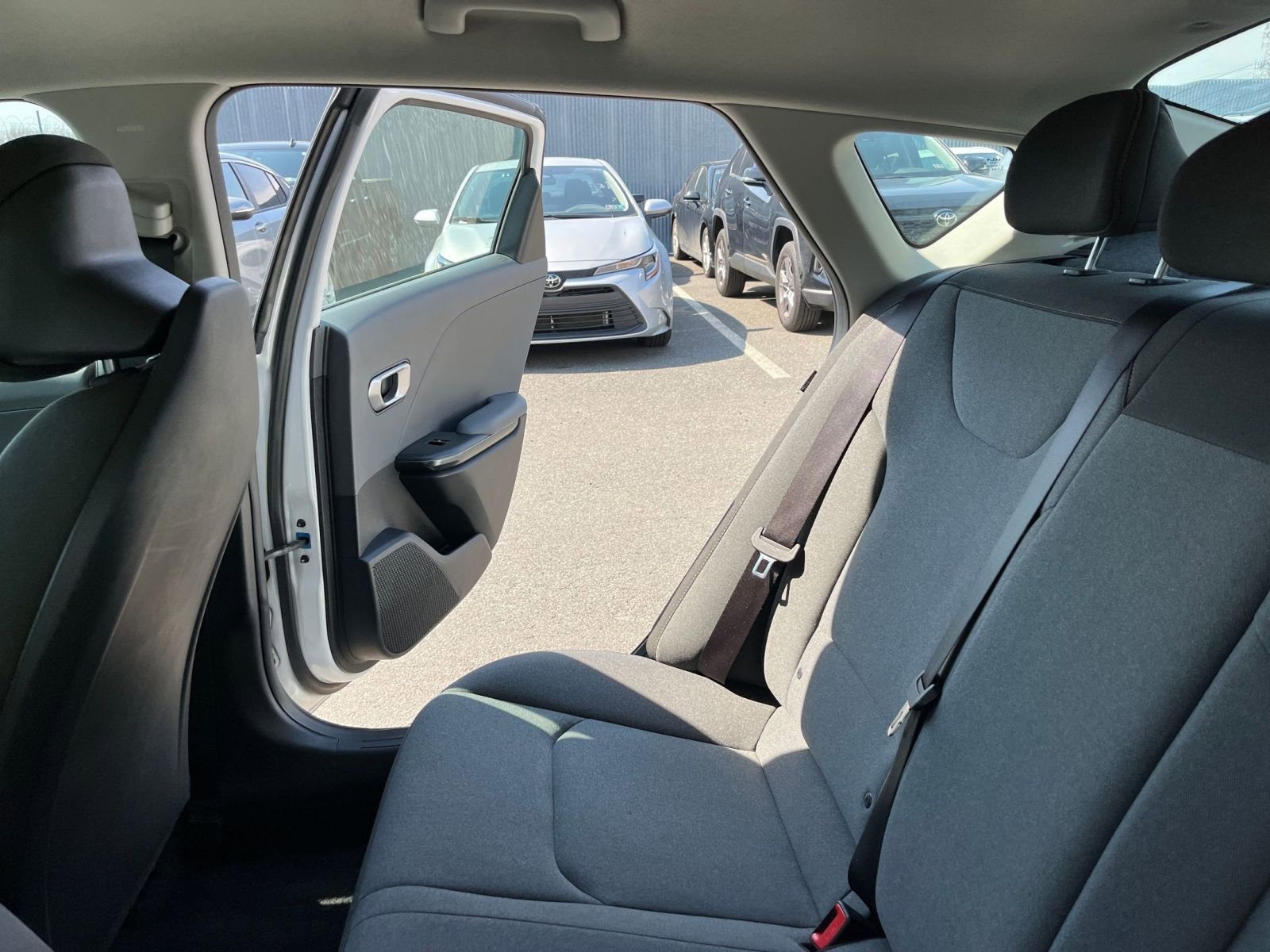 Used 2025 Kia K4 LXS image 39