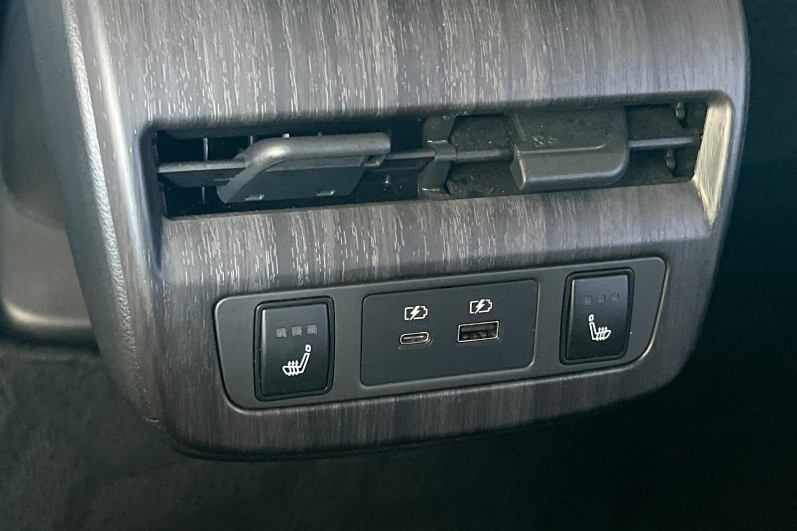 Certified 2024 Nissan Ariya FWD image 14