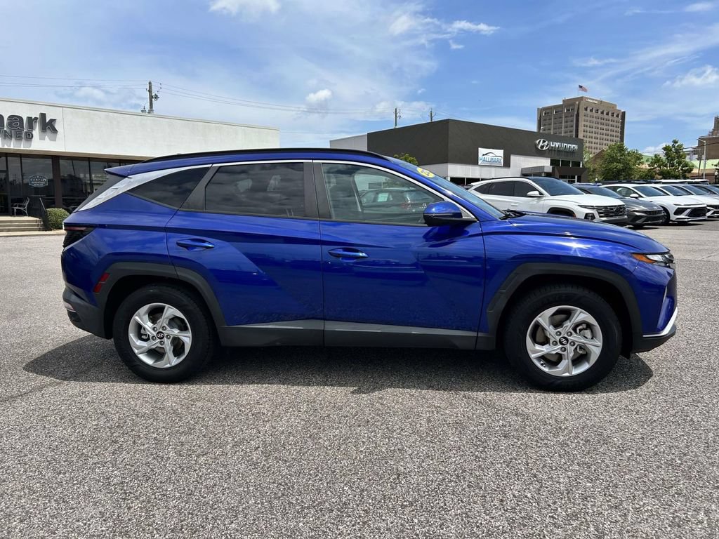 Used 2022 Hyundai Tucson SEL w/ Cargo Package FWD image 2