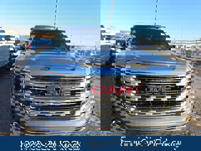 Used 2023 GMC Sierra 1500 SLE image 3