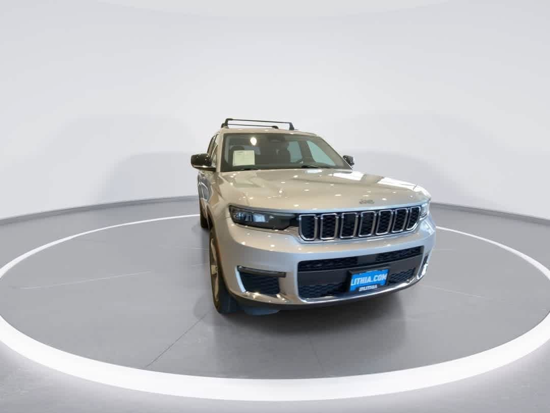 Used 2022 Jeep Grand Cherokee L Limited AWD/4WD image 3