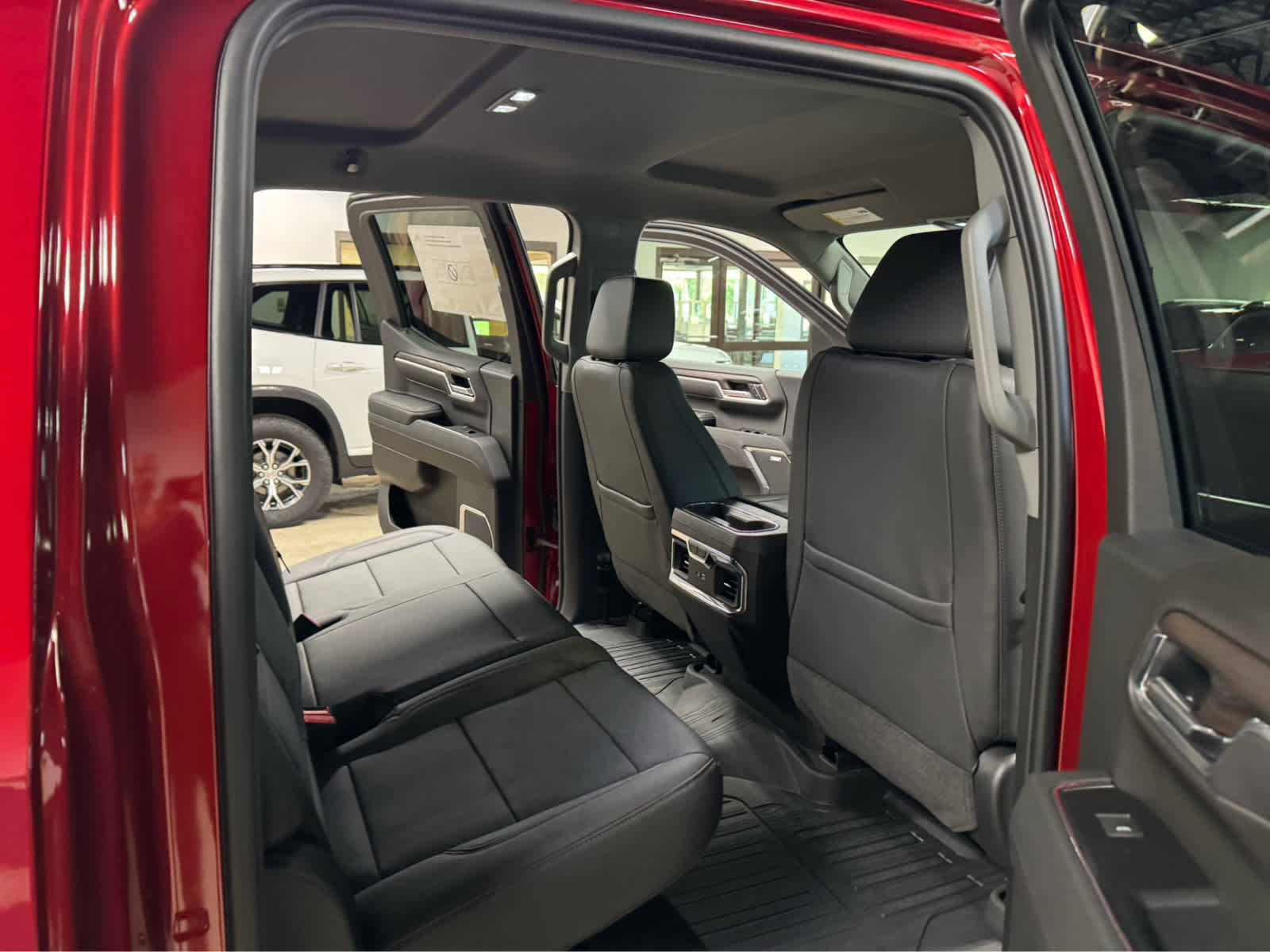 New 2026 GMC Sierra 1500 SLT w/ SLT Premium Plus Package image 12