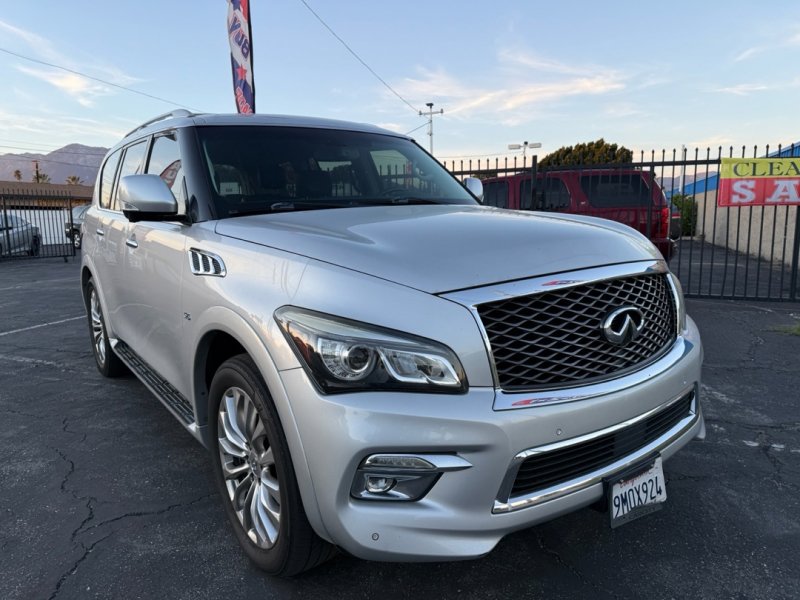 Used 2016 INFINITI QX80 Luxe w/ 22" Wheel Package image 4
