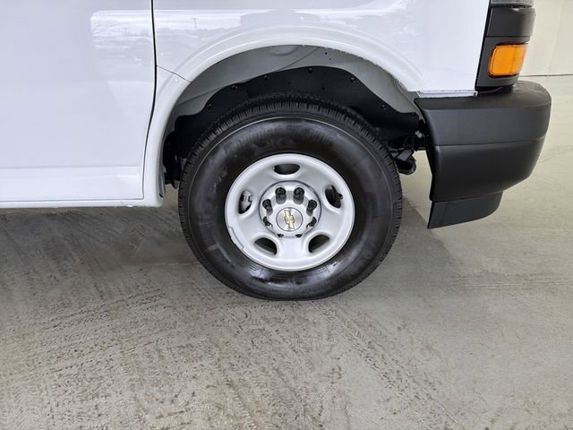 New 2026 Chevrolet Express 3500 Extended w/ Driver Convenience Package image 17