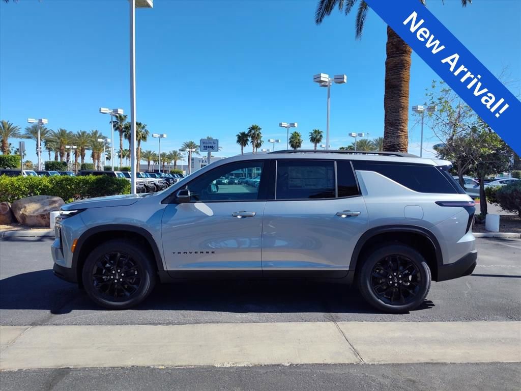 New 2026 Chevrolet Traverse LT image 1
