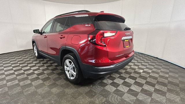 Used 2023 GMC Terrain SLE w/ Driver Convenience Package AWD/4WD image 4