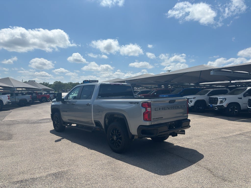 New 2025 Chevrolet Silverado 2500 Custom w/ Custom Value Package AWD/4WD image 8