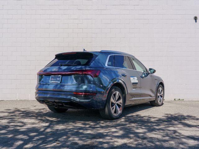 Used 2024 Audi Q8 e-tron Premium Plus w/ Premium Plus Package AWD/4WD image 7