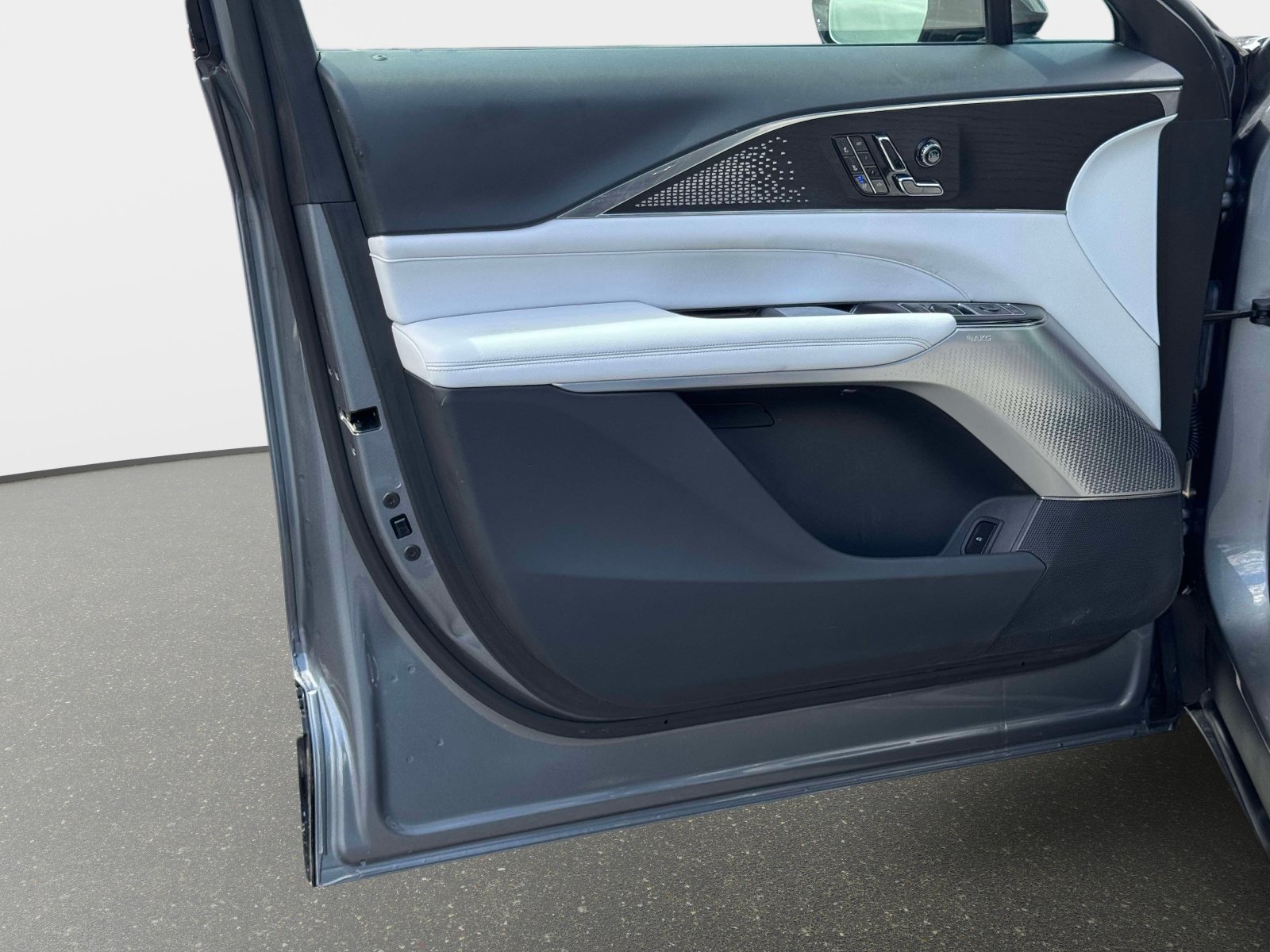 Certified 2023 Cadillac Lyriq 2WD image 19