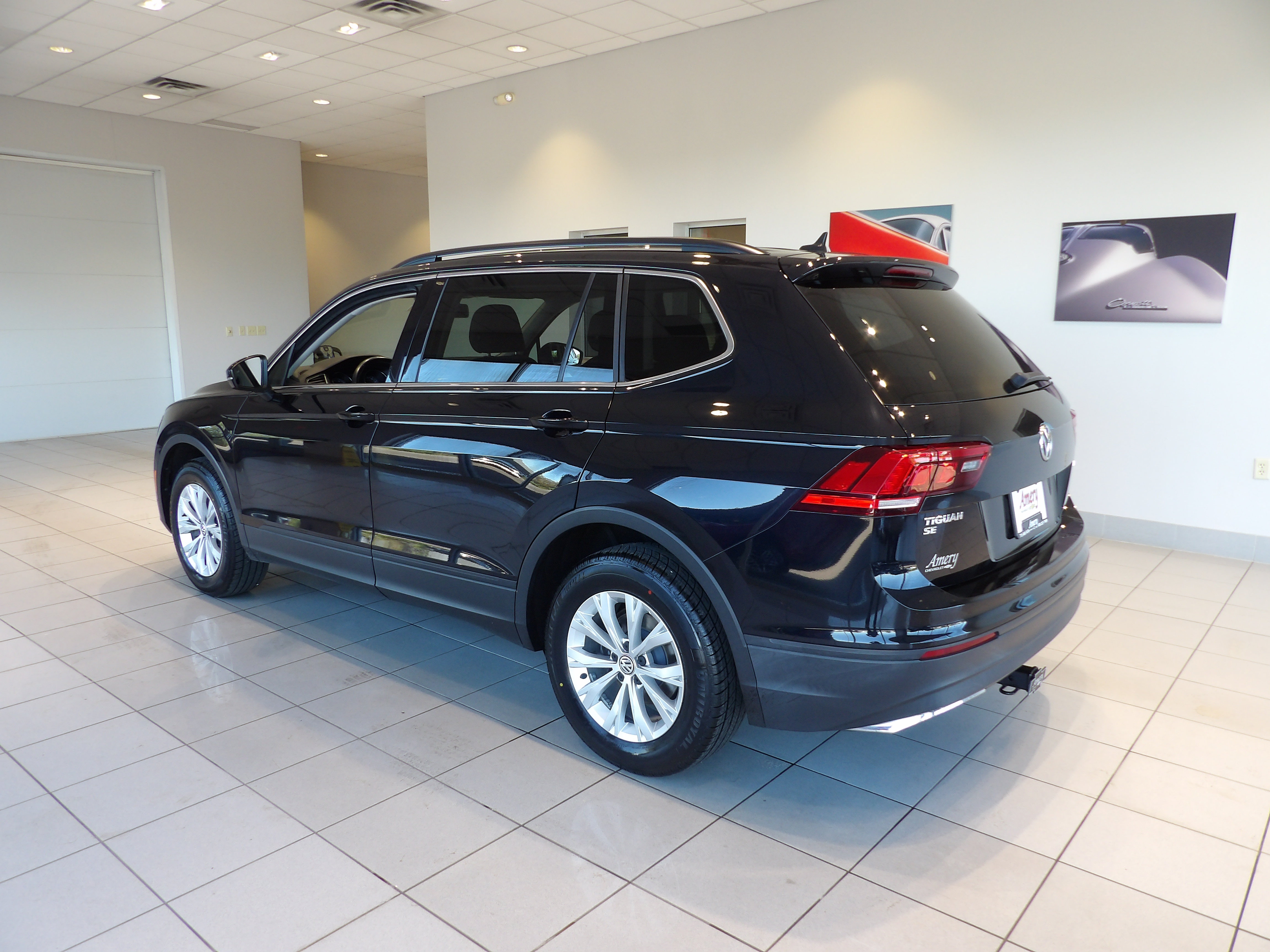 Used 2019 Volkswagen Tiguan SE AWD/4WD image 6