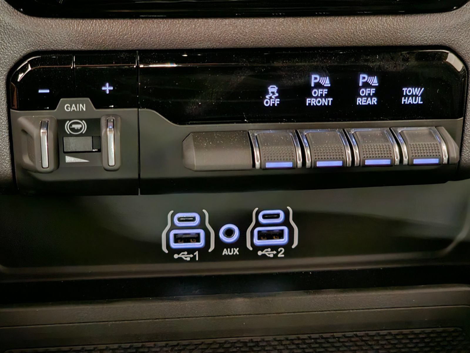 New 2026 RAM 1500 Big Horn AWD/4WD image 12
