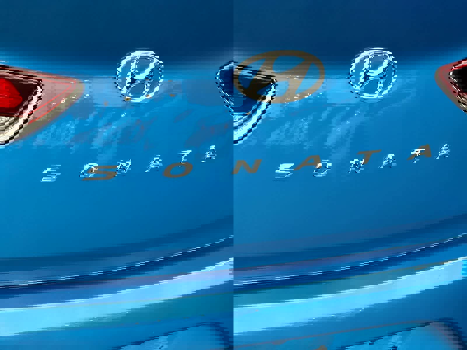 Used 2018 Hyundai Sonata Limited image 13