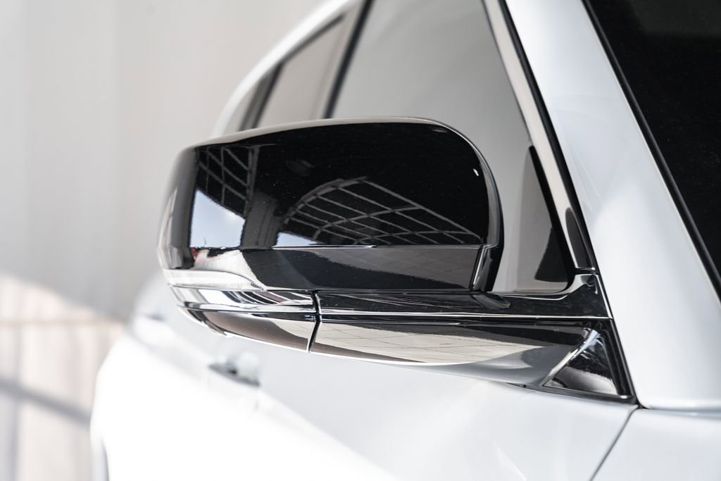 New 2025 Jeep Grand Cherokee Overland w/ Adv Protech Group III image 15