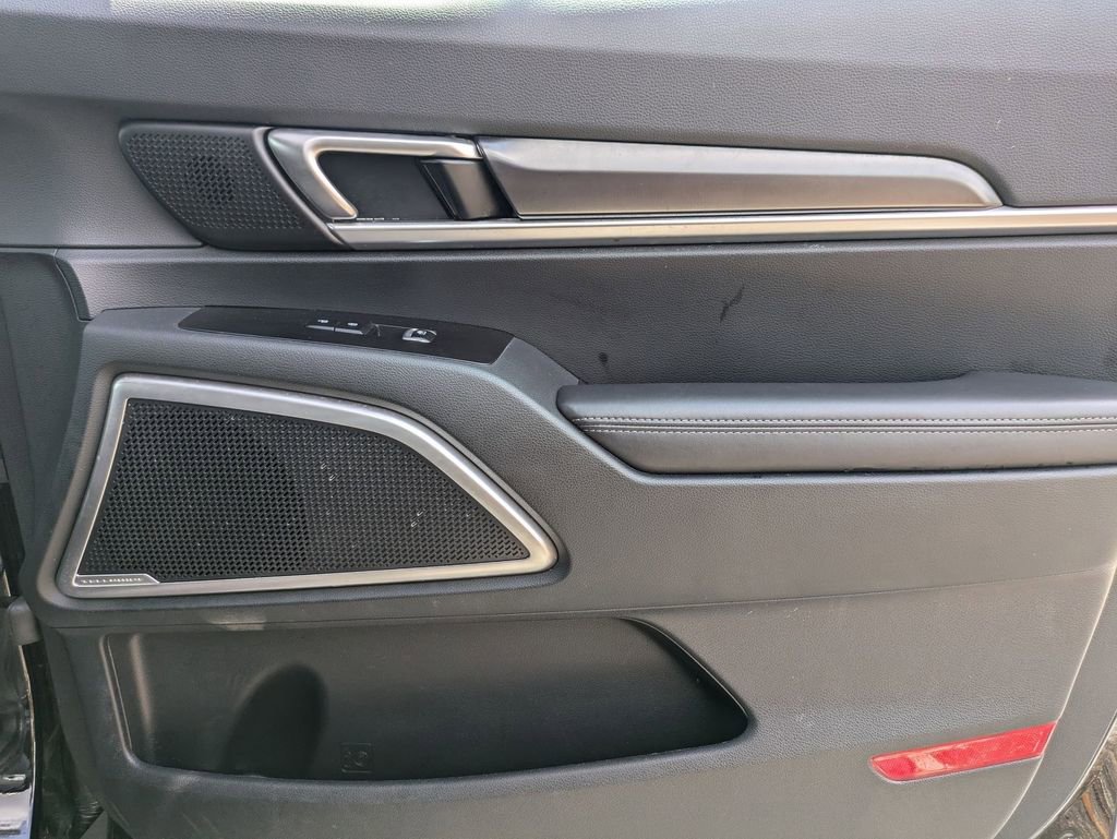 Used 2025 Kia Telluride S image 33