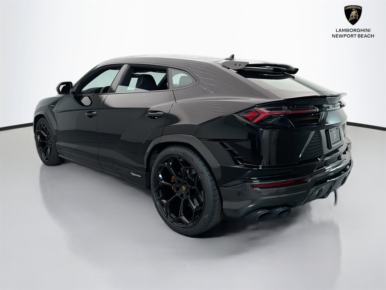 Used 2024 Lamborghini Urus Performante AWD/4WD image 23