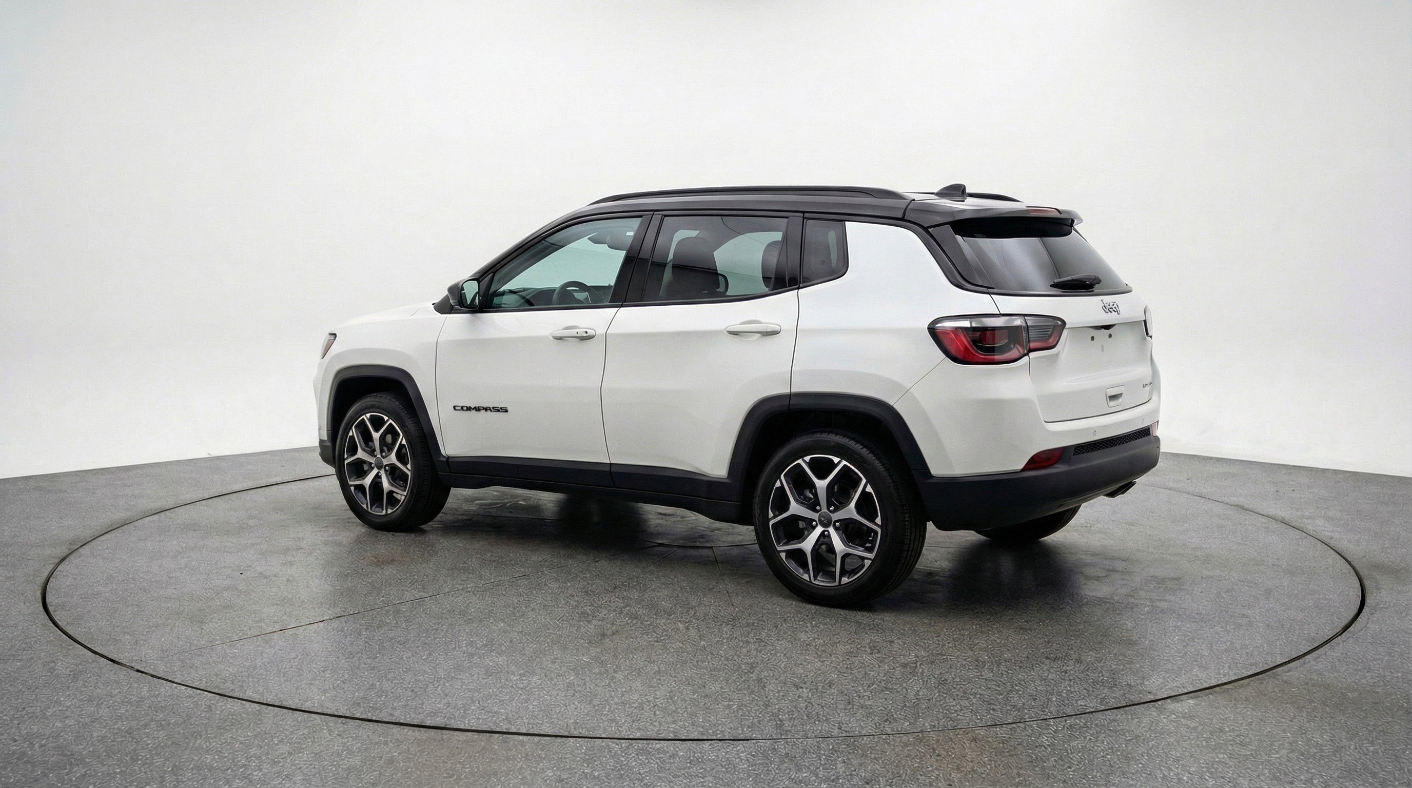 Used 2025 Jeep Compass Limited AWD/4WD image 6