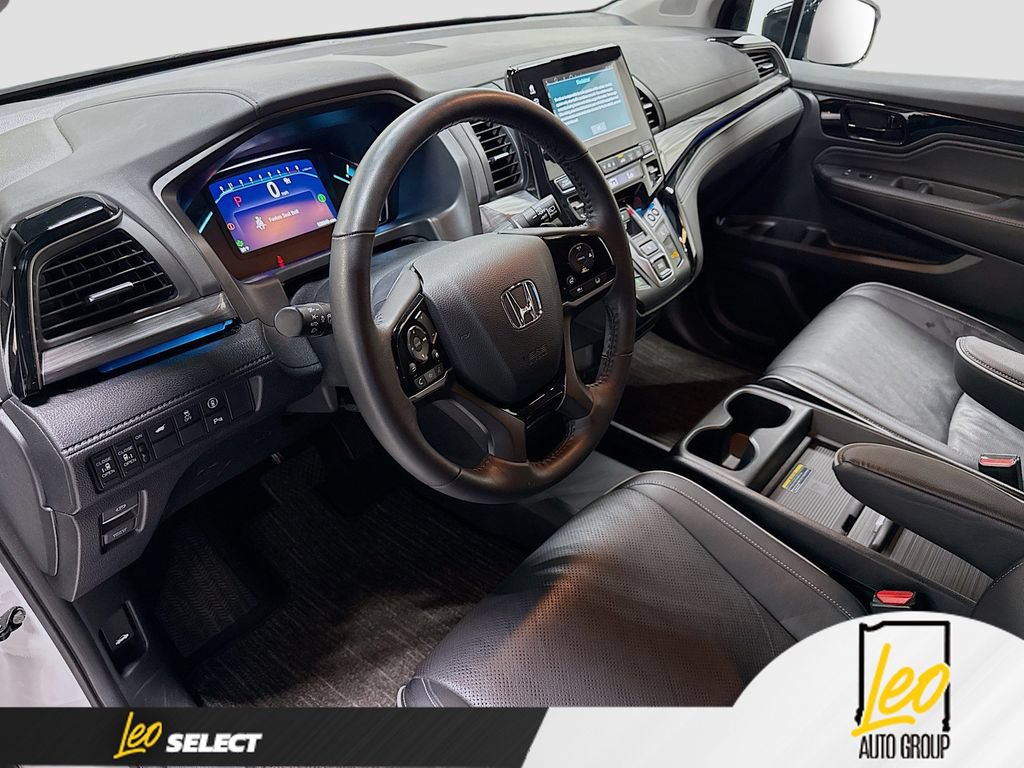 Used 2024 Honda Odyssey Elite image 11