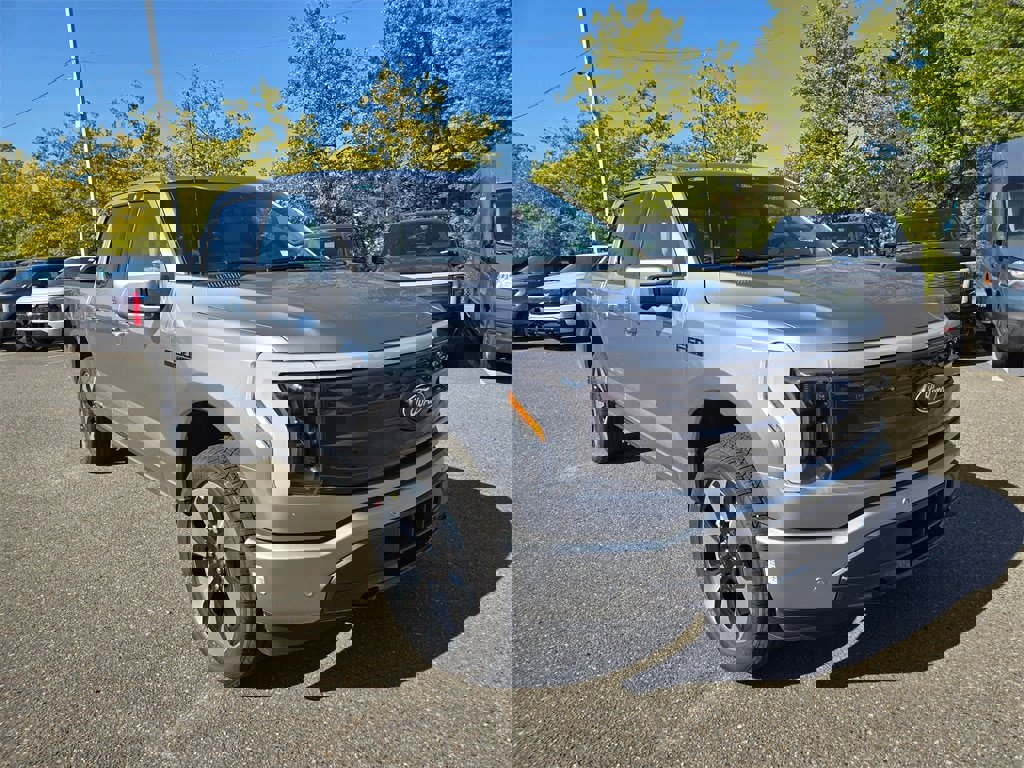 New 2025 Ford F150 Lightning Platinum image 3