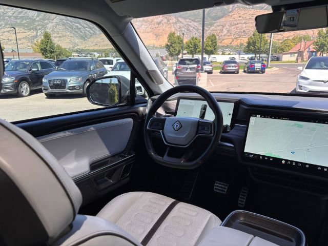 Used 2024 Rivian R1S Adventure image 21