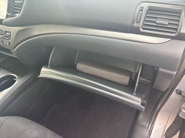 Used 2022 Honda Pilot Sport image 41