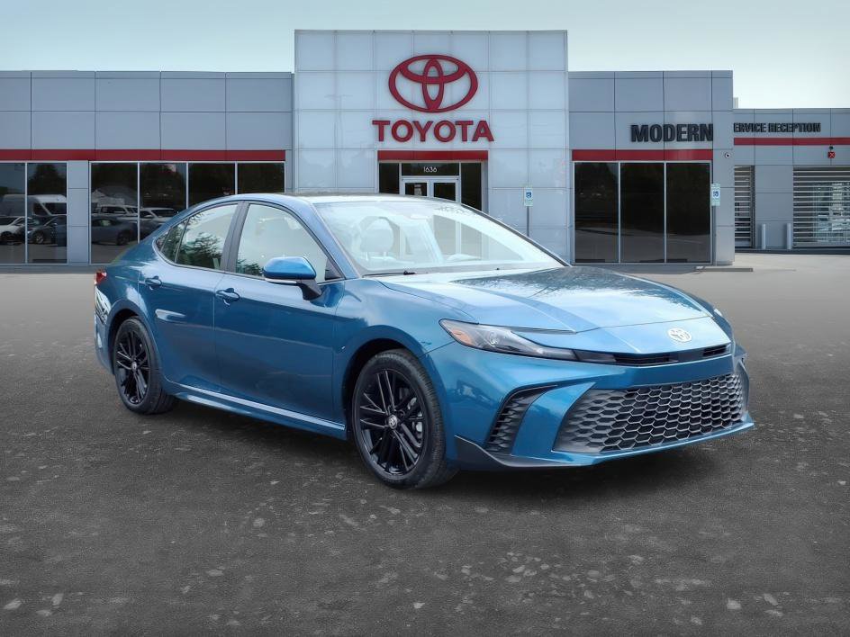 Certified 2025 Toyota Camry SE image 8