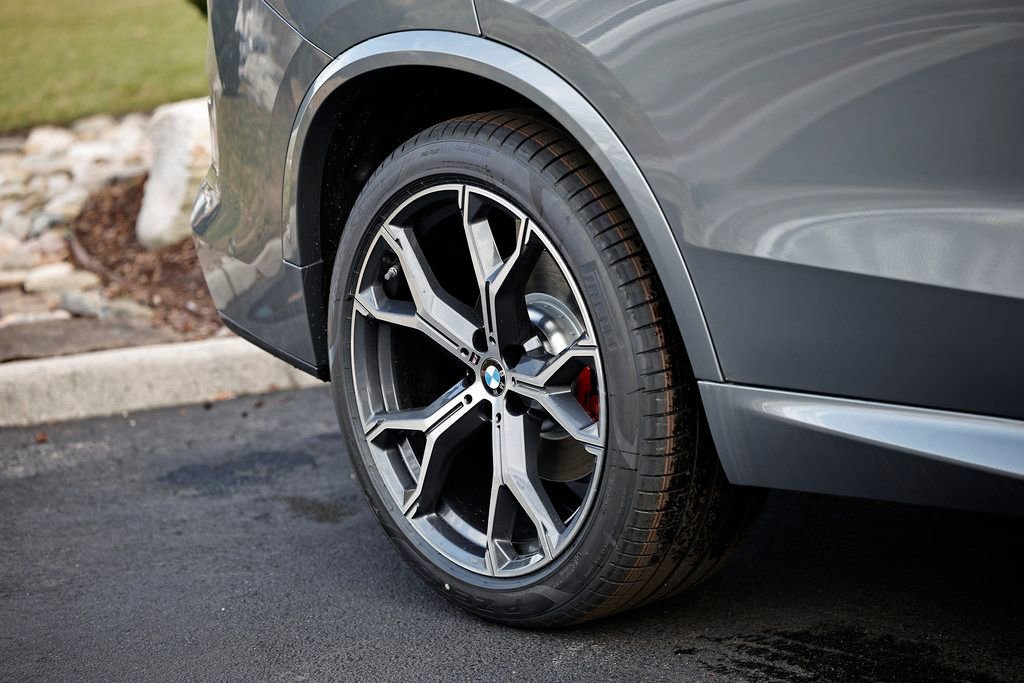 New 2026 BMW X5 xDrive40i w/ M Sport Package image 6